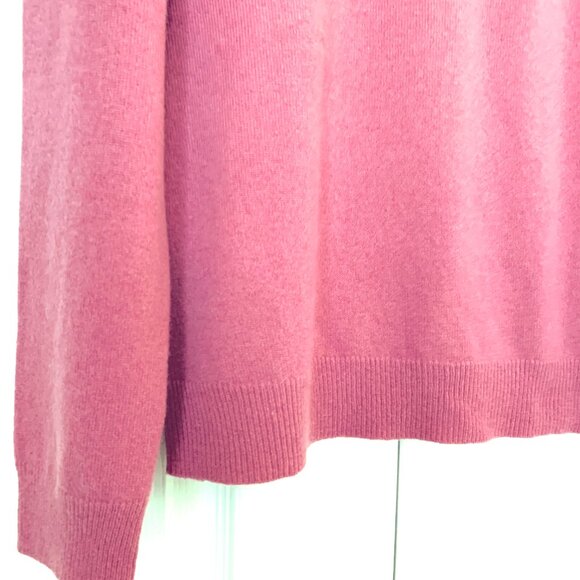 100% Cashmere Mock Neck Sweater – Deep Pink – Classic Old Money Style – Women’s - Picture 7 of 10